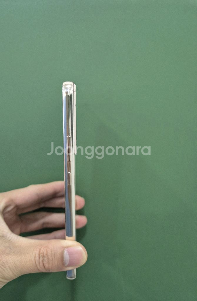 갤럭시S22플러스 256G 팝니다--2
