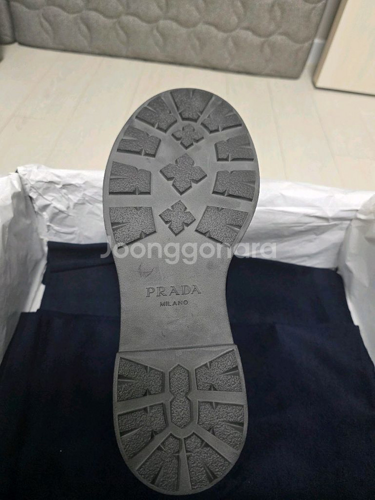 새상품) 프라다 남성 로퍼 블랙 260 (디아파종)--2
