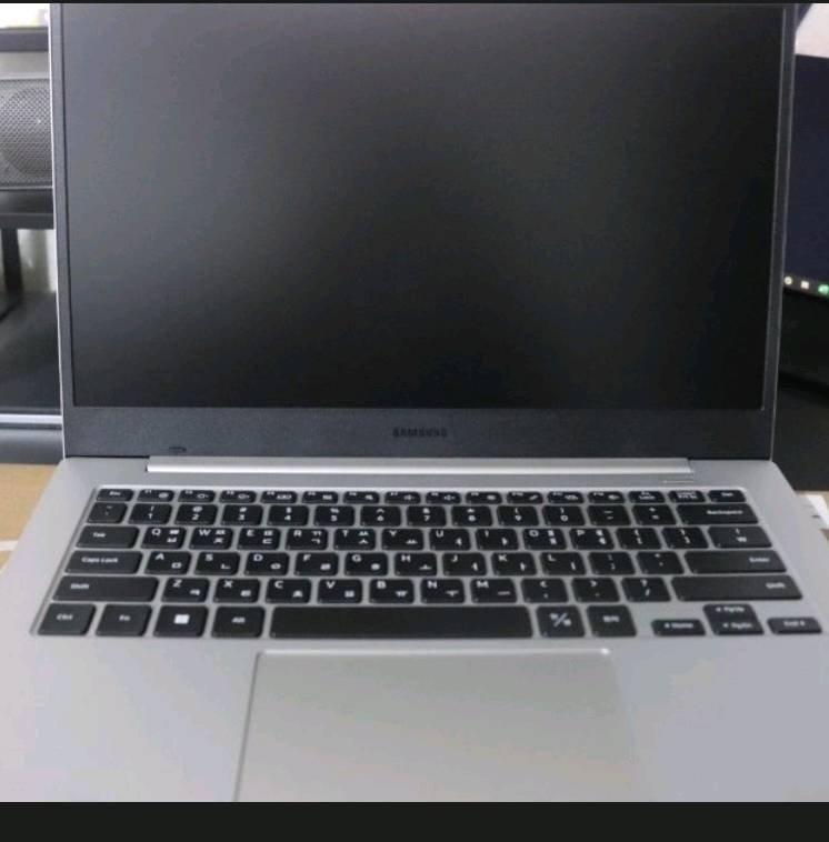 삼성 갤럭시 북3 Go 5G 판매합니다--1