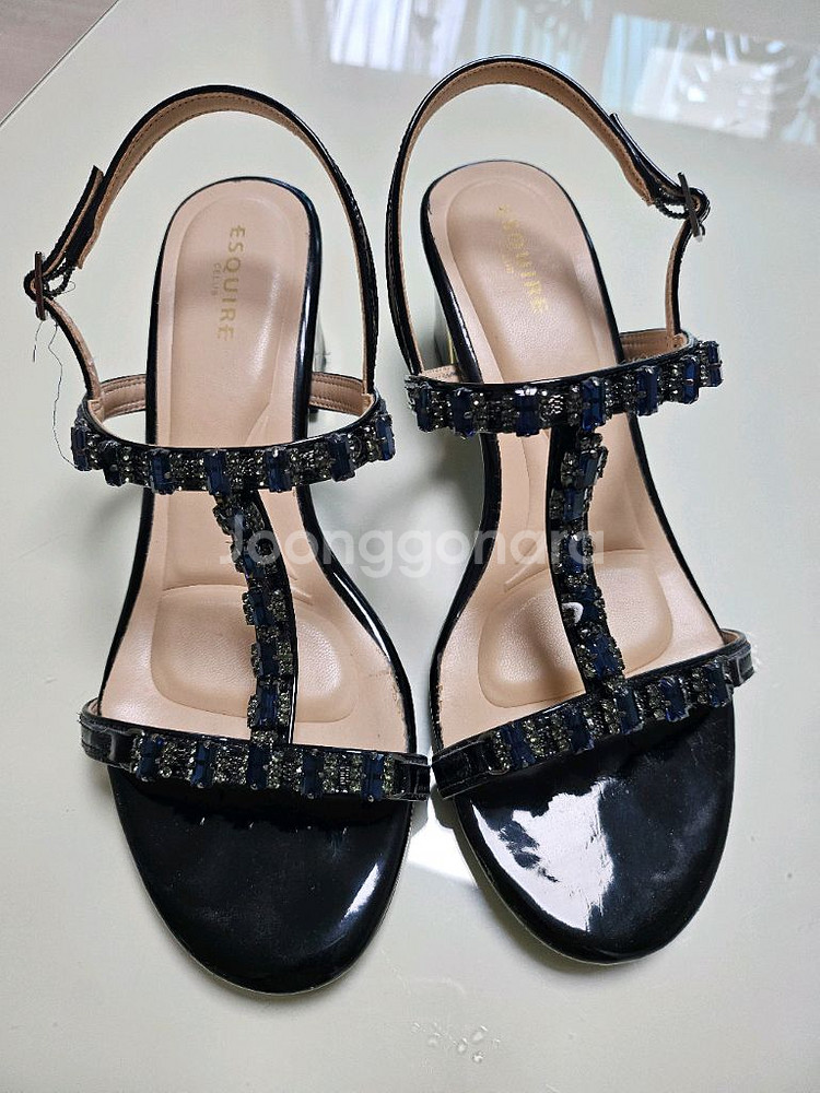 에스콰이어 235정사이즈5cm33000--0