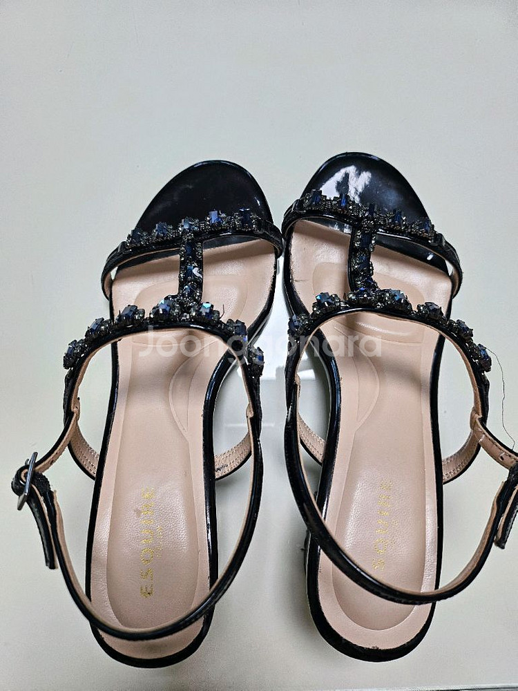 에스콰이어 235정사이즈5cm33000--1