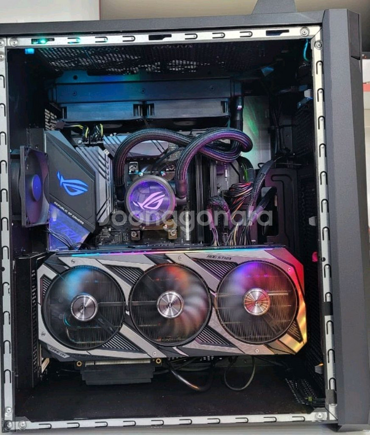 그래픽카드 ASUS ROG-STRIX-RTX3090--1