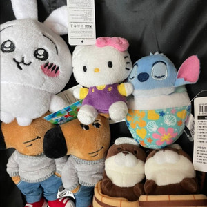 인형 키링 일괄 (치이카와 헬로키티 스티치 칠가이등)