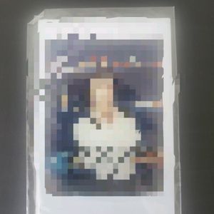 트와이스 공식 친필사인 폴라로이드 사진 판매합니다.