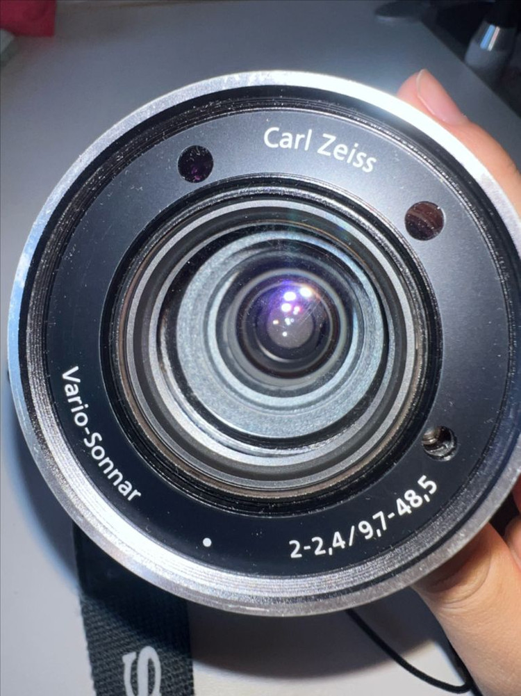 소니 f717 이미지