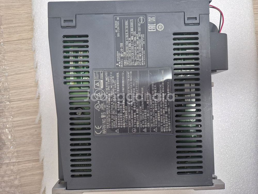 서보 드라이버 MR-J4-70B--0