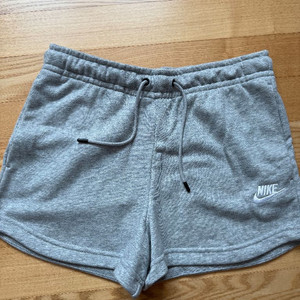 나이키 반바지 새상품