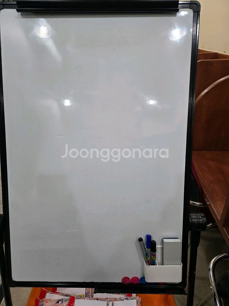 강의용 교탁, 학생용 책상 판매합니다.--3