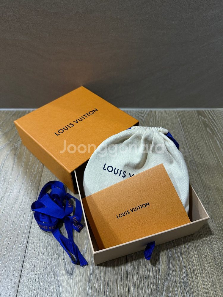 (새상품)루이비통 퐁 뇌프 남성 벨트--5