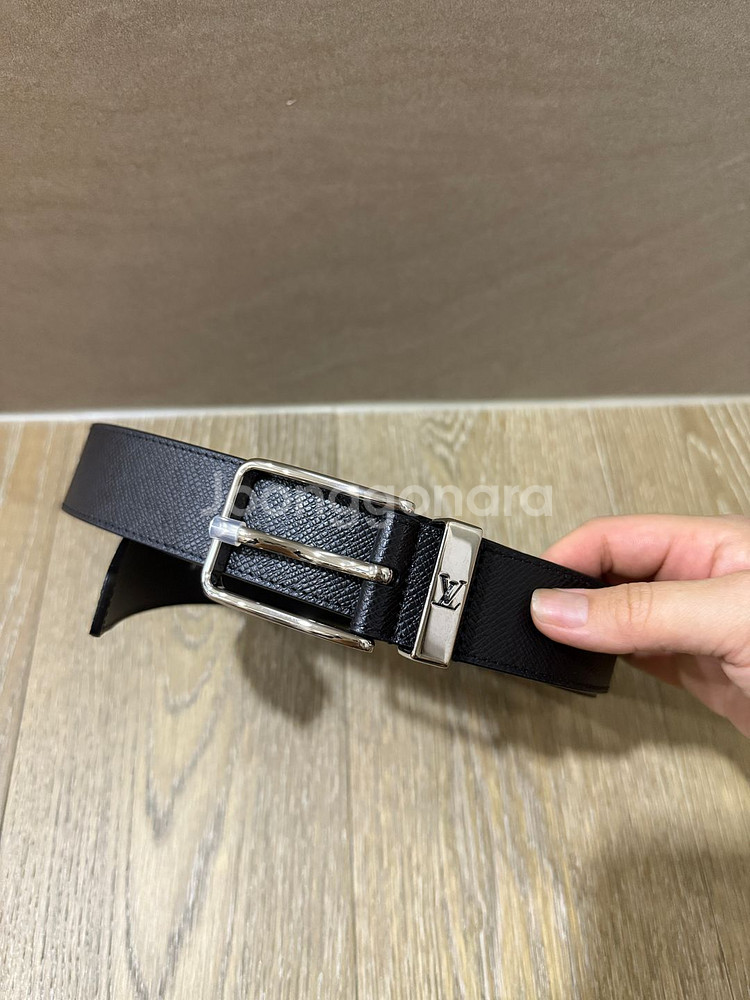 (새상품)루이비통 퐁 뇌프 남성 벨트--4