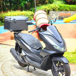 22년식 PCX125 ABS 3000키로 블랙 팝니다