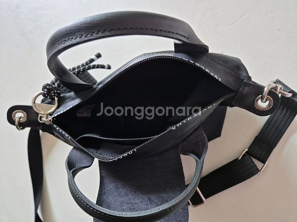 롱샴 르플리아쥬 에너지 XS 탑 핸들백 블랙--3