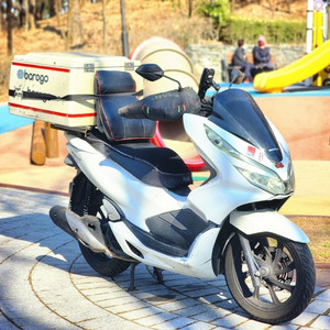19년식 더뉴 PCX125 배달세팅 팝니다