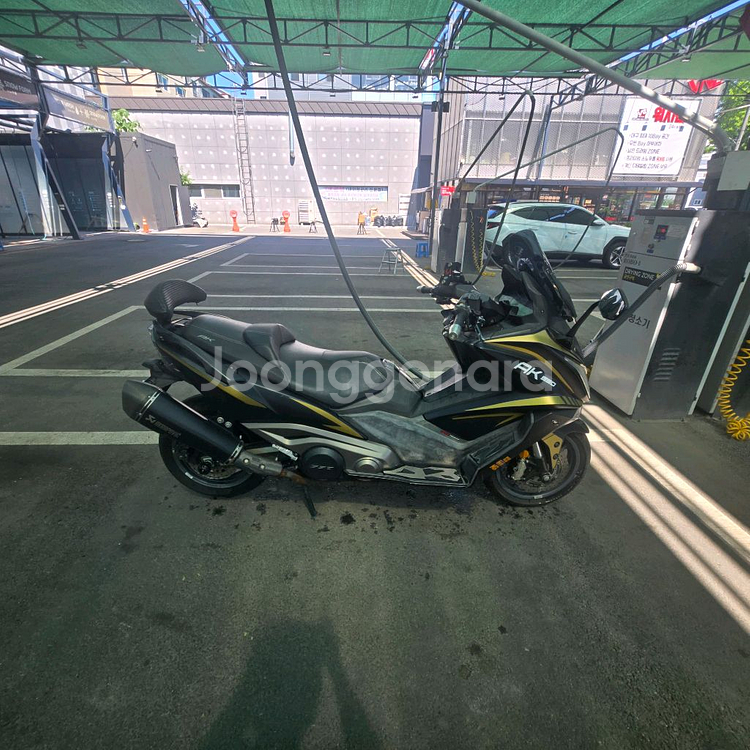 AK550 킴코 2019 판매합니다 400만 블박포함--2