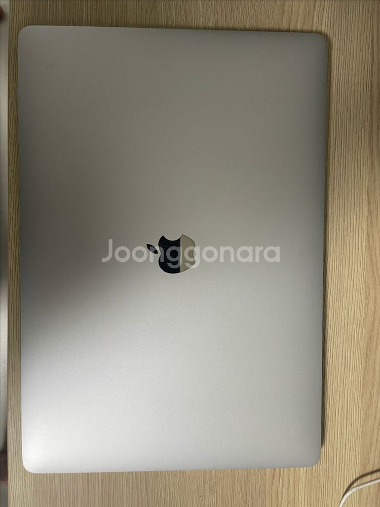 맥북 프로 15인치 2019년형 i7/16GB/256G--0