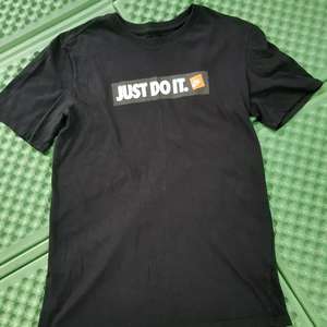 나이키 JUST DO IT 티셔츠 M