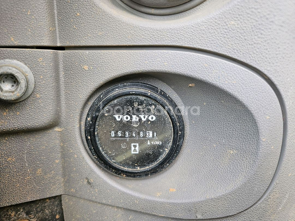 볼보02 농장용굴삭기 저가동 코집 EC60E 2017년--9
