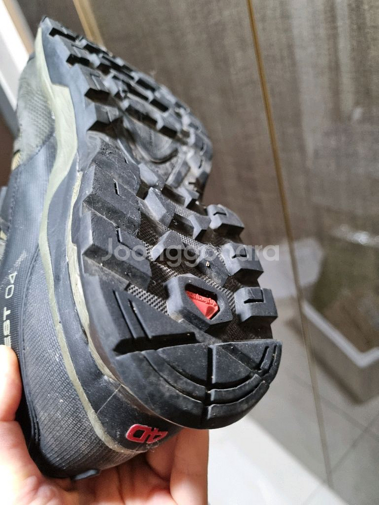 살로몬 등산화 퀘스트 4 GTX--3