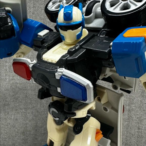 변신자동차 또봇 C (또키 포함)