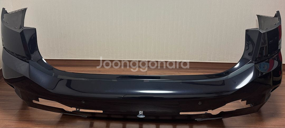 6gt lci 뒷범퍼 카본블랙--0