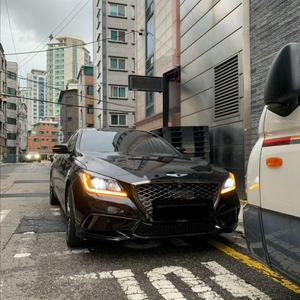 G80 스포츠 앞뒤범퍼 및 휠 G80세단이랑 대품하실분