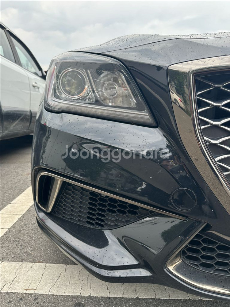 G80 스포츠 앞뒤범퍼 및 휠 G80세단이랑 대품하실분--4