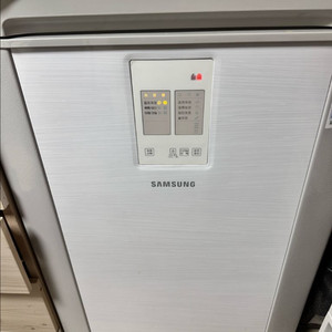 삼성 김치냉장고 126L 판매합니다 (모델명 RP13K