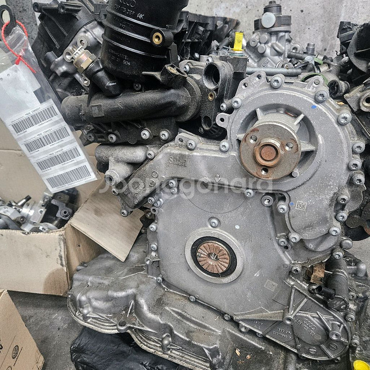 아우디 3.0 디젤 엔진 중고엔진 50 tdi--1