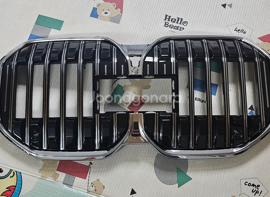 BMW G70 신형 7시리즈 키드니그릴 정품 판매--7