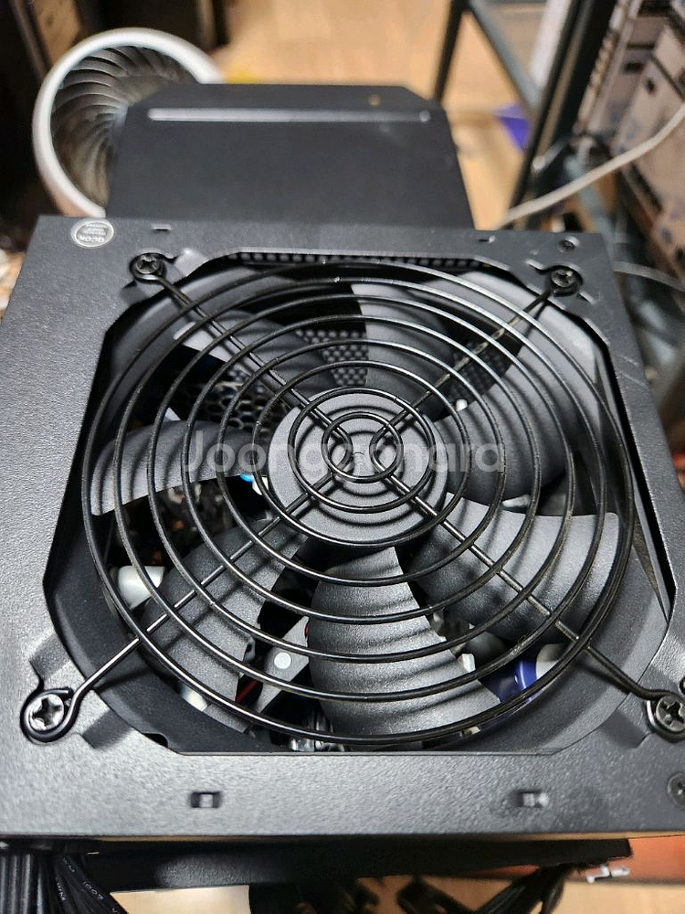 쿨러마스터 650w 컴퓨터 파워 팝니다--1