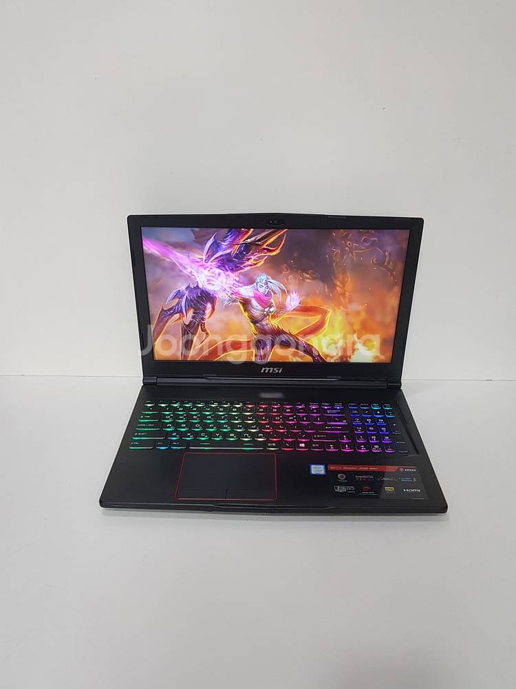 871번 MSI 15인치 게이밍 그래픽작업용 중고노트북--0
