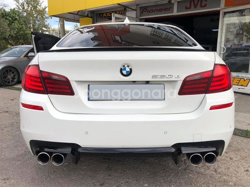 BMW 5시리즈 F10 리얼카본 스포일러 순정형 M5--1