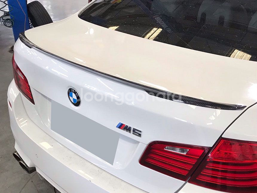 BMW 5시리즈 F10 리얼카본 스포일러 순정형 M5--8