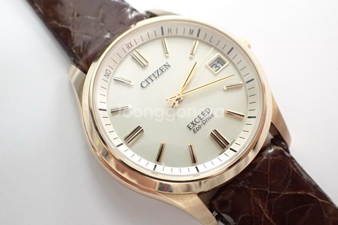 시티즌 익시드 티타늄 37mm 금 아이보리 에코드라이브--1