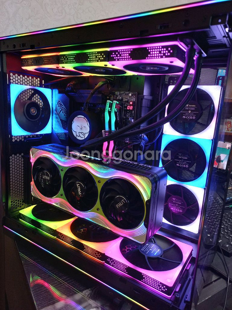 리안리 터프팬 9800x3D rtx5080 튜닝 컴퓨터--3