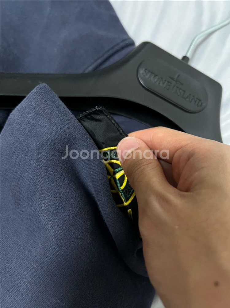 [xl] 21fw 스톤아일랜드 후드티 다크네이비--2