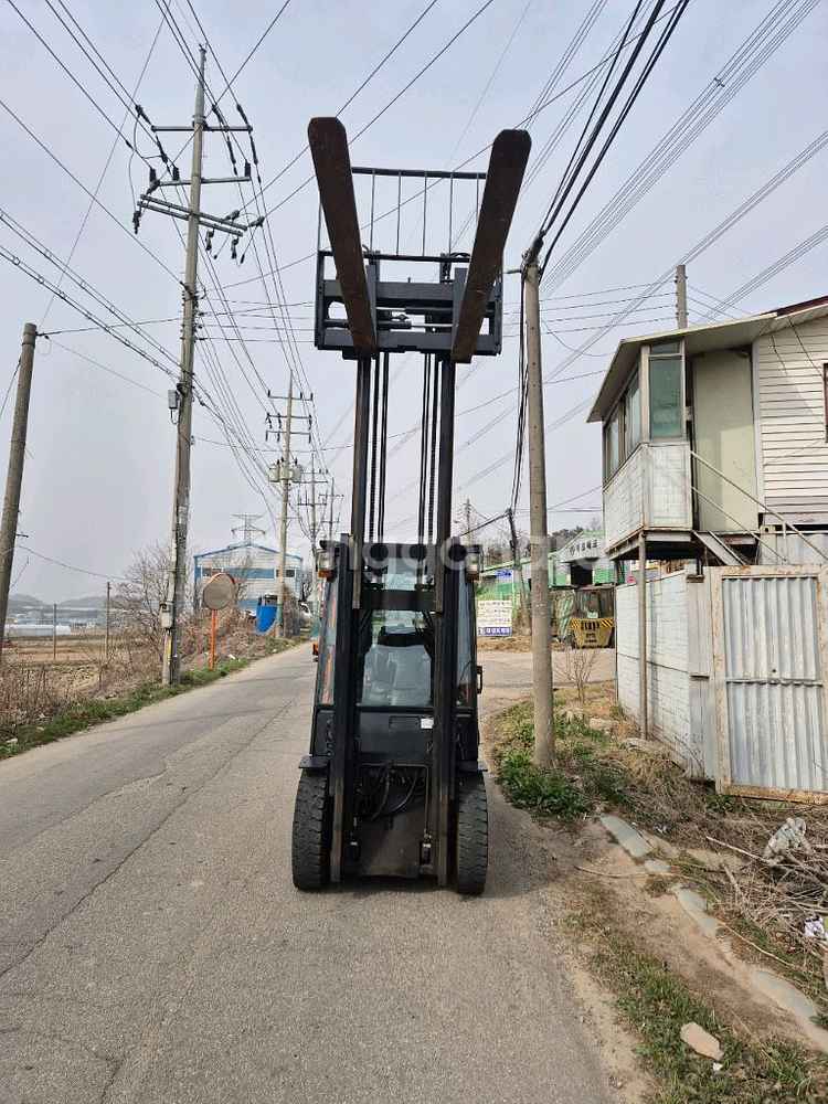 두산 프로5 2톤 4스풀 풀옵션 디젤--6
