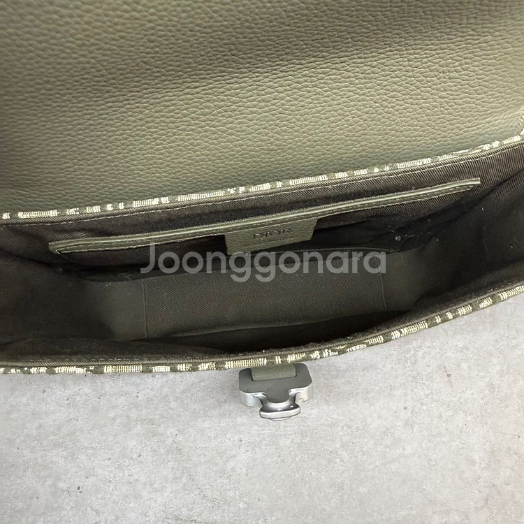 [스몰사이즈]디올 오블리크 새들 플랩 메신저백--3