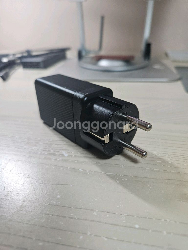 아트뮤 USB 충전기 GC720 팝니다.--2