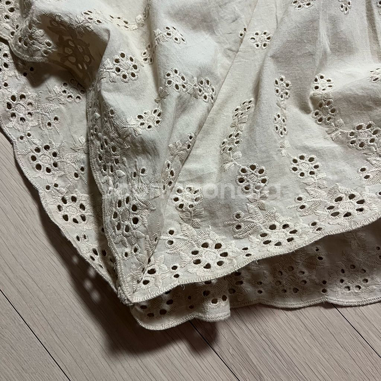 로즈베이 펀칭 면 아일렛 후드 케이프 블라우스 가디건--4