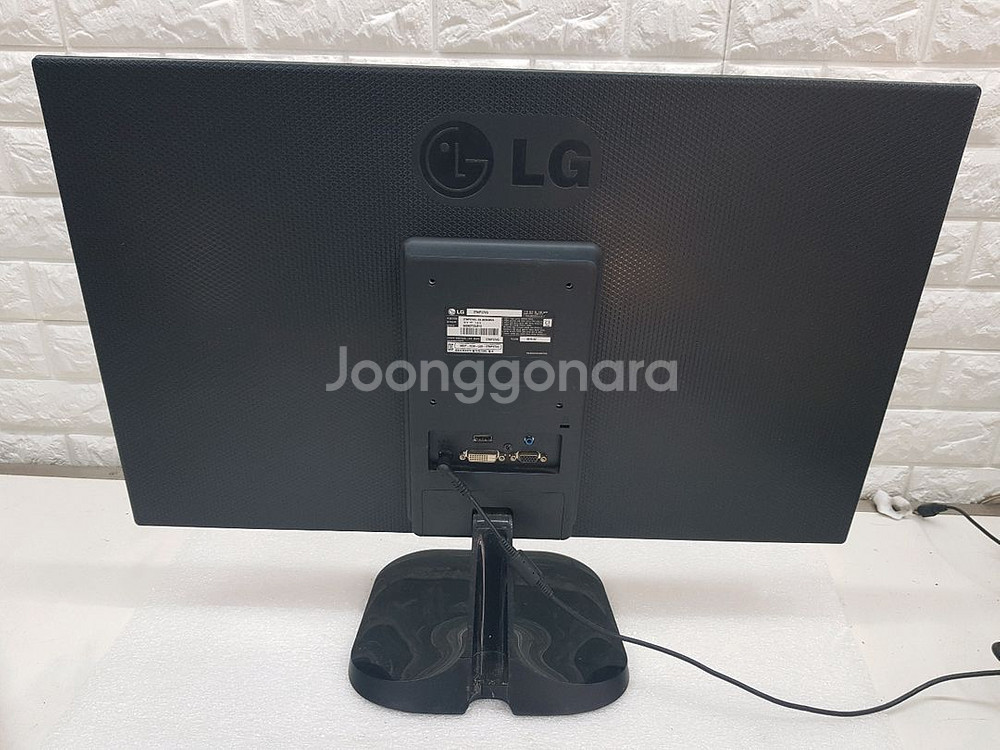 LG 27인치 LED 모니터 입니다--3