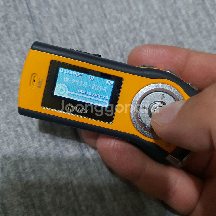 아이리버 T10 mp3 1기가--5