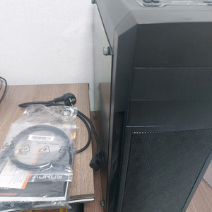 컴퓨터 GTX1660 SUPER 본체모니터 합쳐서팝니다