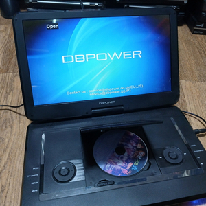 DBPOWER PD158 14인치 포터블 DVD플레이어