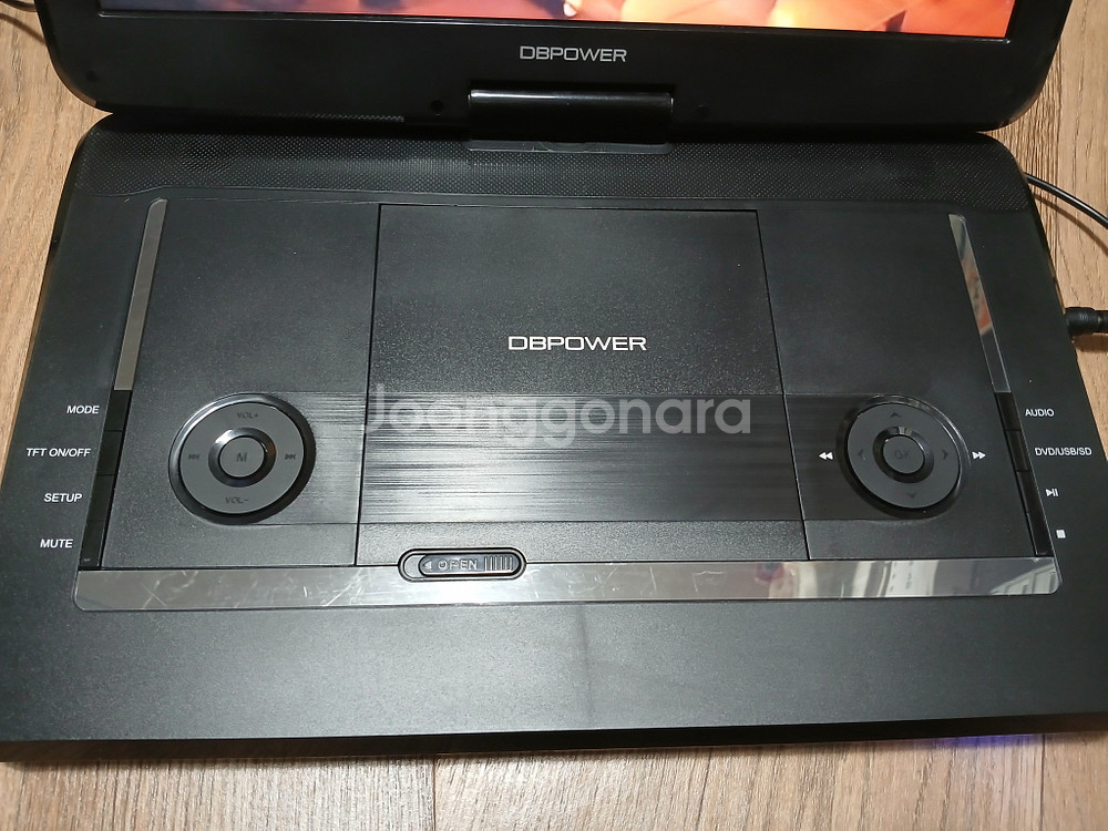 DBPOWER PD158 14인치 포터블 DVD플레이어--3