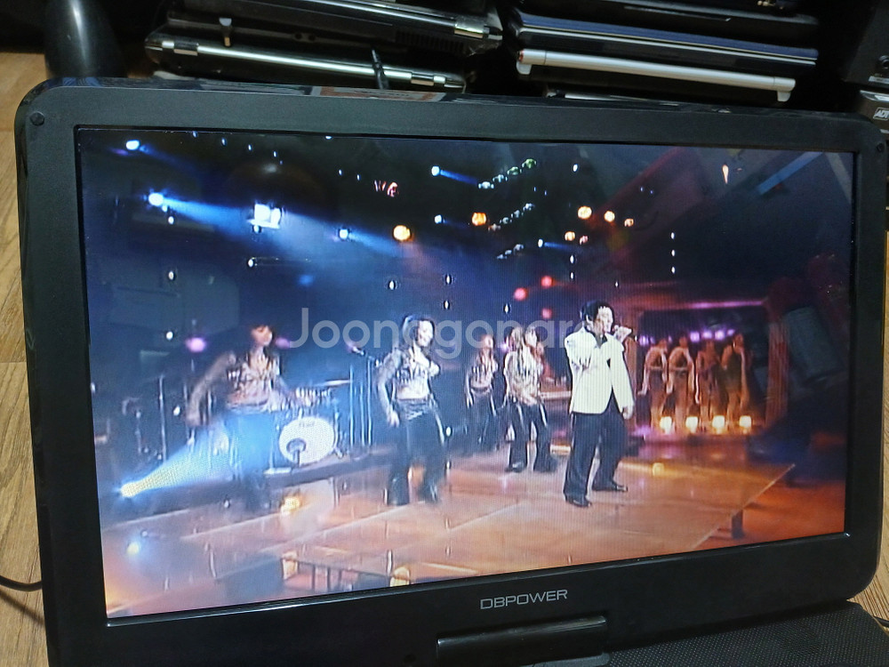 DBPOWER PD158 14인치 포터블 DVD플레이어--5