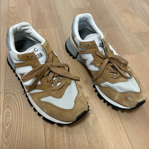 뉴발란스 x 도쿄디자인스튜디오 1300 스니커즈