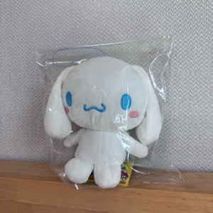 산리오 시나모롤 인형 키링