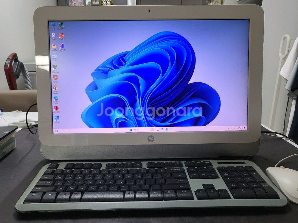 HP22인치 올인원PC입니다--2