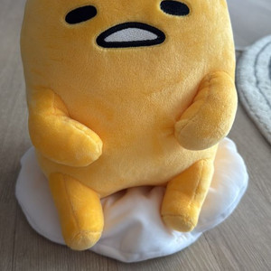 구데타마앉은인형